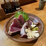 黒尊 - カツオのタタキ