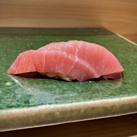 鮨 邂逅 - 握り 中トロ