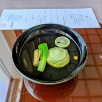 隨縁亭 ホテルモントレエーデルホフ札幌 - グリンピース真丈 京都直送しび鮪節仕立て