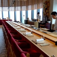 鮨 ラビス 大阪 ヤニック・アレノ - 