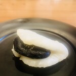 柚木元 - ⑮ 甘味-1
      　白餡とおたふく豆（空豆の甘煮）の氷餅