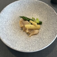 中国飯店 琥珀宮 - 海の幸と旬野菜の炒め
