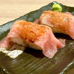 近江うし 焼肉 にくTATSU - サーロインの炙り寿司！絶品！