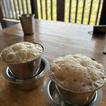 巡るインド - 泡がふわふわなチャイ