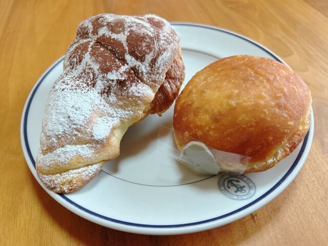 Girafe mimi - 黒松（パン）