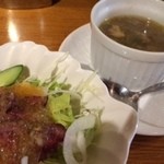 焼肉&グリル　貴坂 - スープとサラダ