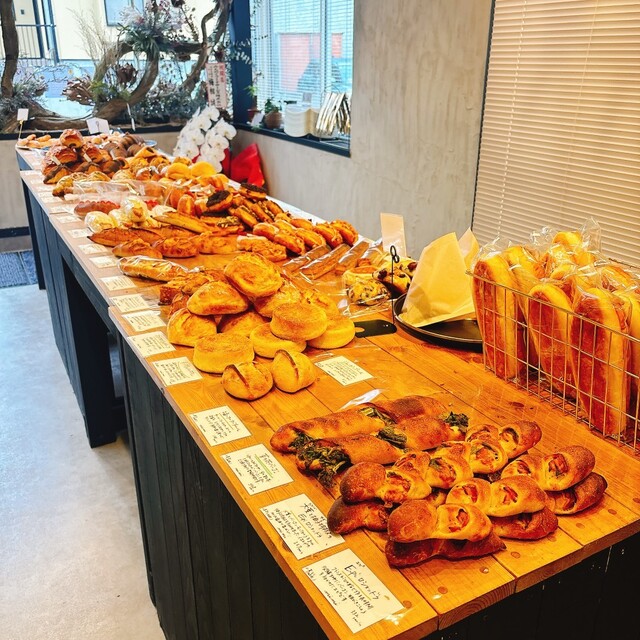 Girafe mimi - 黒松（パン）の写真