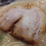 らーめん専門店小川 - らーめん820円のちゃーしゅー