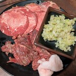 闇市 - 【ネギタン塩】８８０円
【塩だれハラミ】６８０円