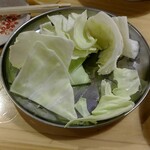 骨付鳥 かし羽 - つきだし