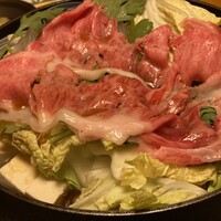 先斗町しゃぶしゃぶすき焼き きらく - お野菜たっぷりのすき焼き