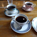 ふじわら - 左奥と手前がウェッジウッド。右奥は忘れました。