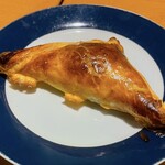 チーズ & ワイン みんなのイタリアン - ミートパイ(プレーン)