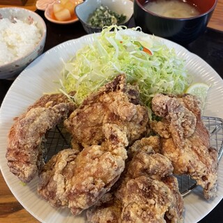 とまと - 料理写真:からあげ定食950円