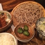 Nanaki - そば屋で日替わり定食 850円
                        お腹いっぱい、なかなか安い。