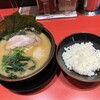 横浜ラーメン 新横家
