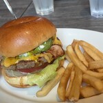 モスプレミアム 桜木町クロスゲート店 - 