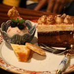 Meiji Yumean - キャラメルチョコレート