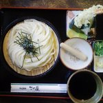 ざるうどんセット（天むす付き）