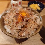 にこみや 岳 - 醤油を少し垂らして。