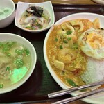 ゲウチャイ - ランチセット ガパオガイ&タレーパッポ（税込 1,815円）