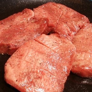 焼肉じゃじゃまる