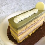rings - 【ピスタチオとヘーゼルナッツのケーキ】