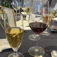 ザ・ガーデンオリエンタル・大阪 - ビールもそこそこに赤ワイン飲んでやる