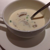 レストラン 椿山荘 カメリア - 食べかけですみません、スープです