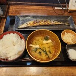 しんぱち食堂 吉祥寺店 - 飯1.秋刀魚塩焼き定食 ご飯大盛り(+55円)