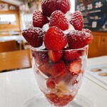 310 IWANUMA-BASE - グラスの中 ギッーシリいちごちゃん❤︎