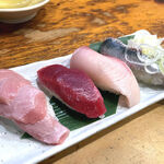 須賀乃湯 - 握り3カン（390円）