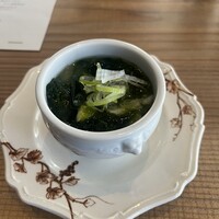 Abbesses - つぶ貝と新ワカメのロワイヤル