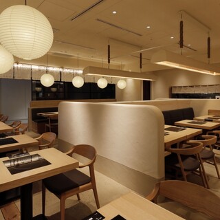 【おしゃれな和空間】開放感のある店内で本場の博多もつ鍋を♪