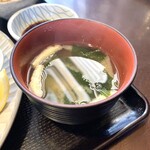 小鮎 - ・味噌汁
わかめ 揚げ 入り。