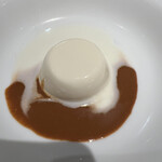 ラボンヌターシュ - アーモンドのブランマンジェ