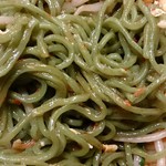 Gurimpattai - Green Phad Thai ゲートシティ大崎店 グリーンパッタイに使われる翡翠色の中細麺