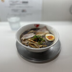 ラーメン モリン - 煮干しブラック(裏) 1,000円