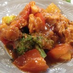 魚虎千両 - タコとトマトの煮込み680円取り分け