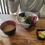 しらすや 腰越漁港前店 - 