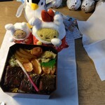 駅弁山﨑屋 - 鱈めし、とんかつ、えびふらいのしっぽ、くるりん