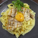 鎌倉パスタ - 料理写真:やわらか豚角煮スライス＆九条ねぎの和風カルボナーラ（柚子胡椒添え）