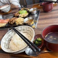 鉄板和食とワイン 萬鉄 -  鉄板和食とワイン 萬鉄 -