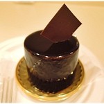 Patisserie Ravi,e relier - ショコラキャラメル・サレ