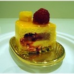 Patisserie Ravi,e relier - エメ断面