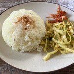 nandi - ナンディカレー\800 ライス大盛り 接写