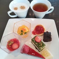 リュクス ダイニング ハプナ - 