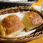 ピッツェリア メリプリンチペッサ - ランチのフォカッチャ。おかわり可という優しさ。