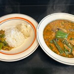 カレー魂 デストロイヤー - 