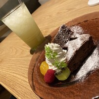 bottega 柏店 - ガトーショコラ＋自家製ジンジャエール
